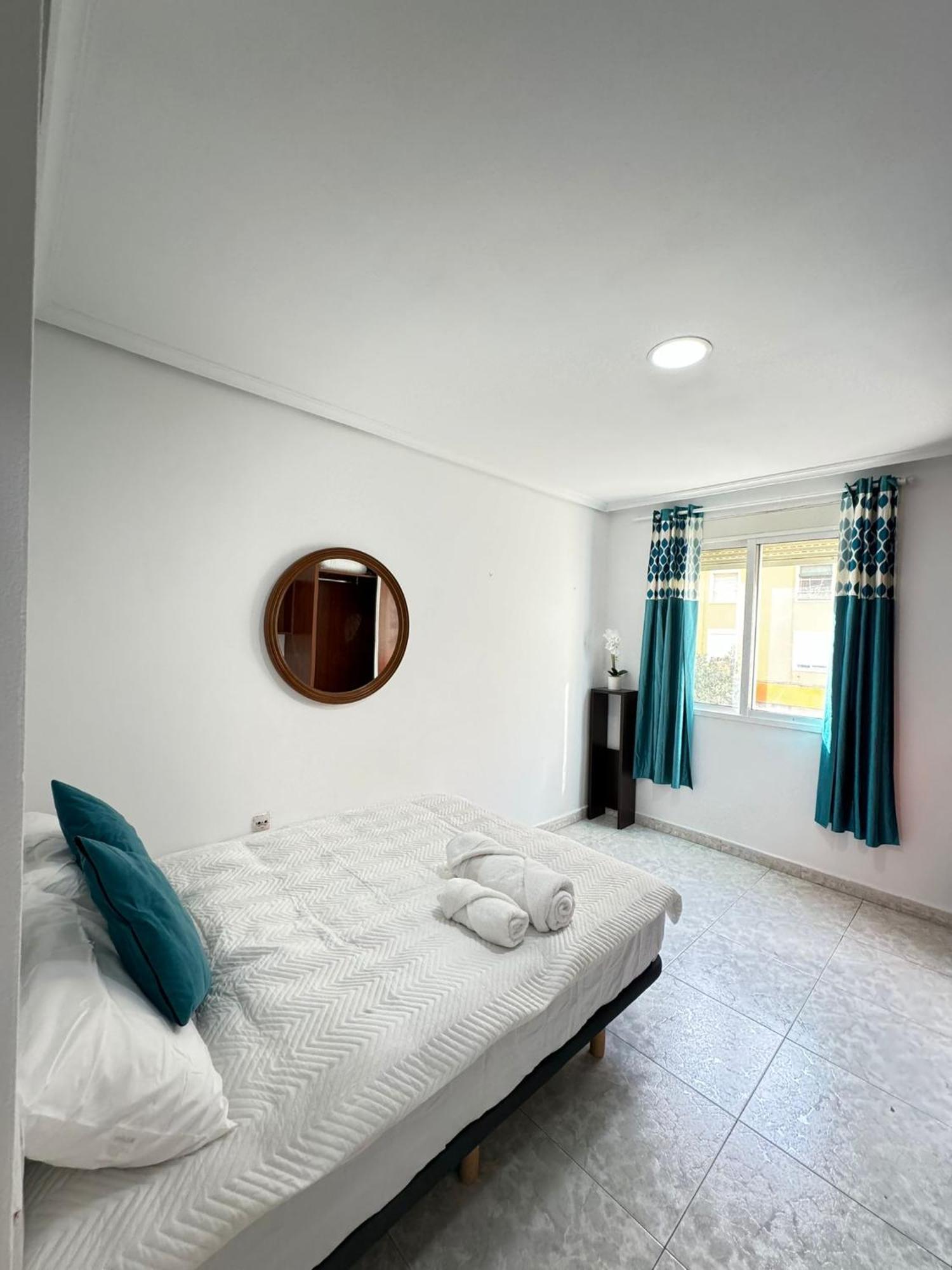 Habitacion Privada Valencia Exterior photo